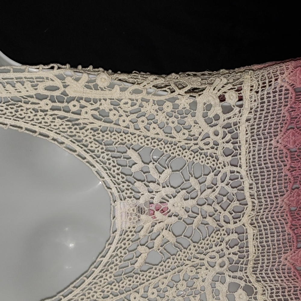 Dolled Up lace tank top - Picture 5 of 9